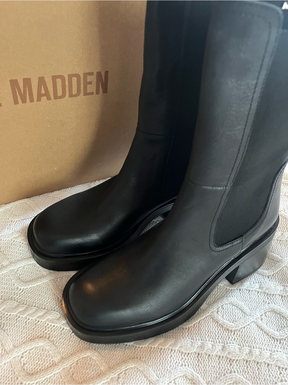 Steve Madden Women's Black 3 inch Flynn Leather Boots Various Sizes - Picture 3 of 13